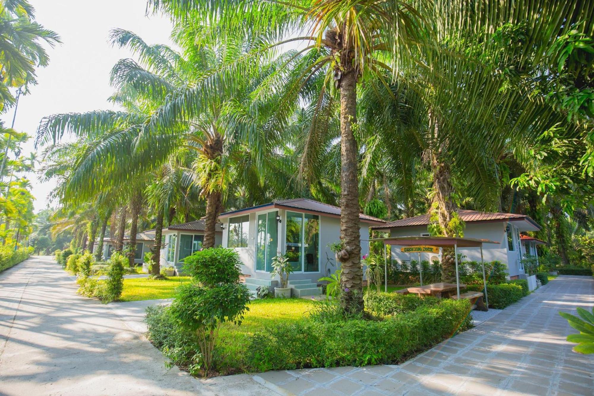 Neenlawat Riverside Surat Thani Exterior foto